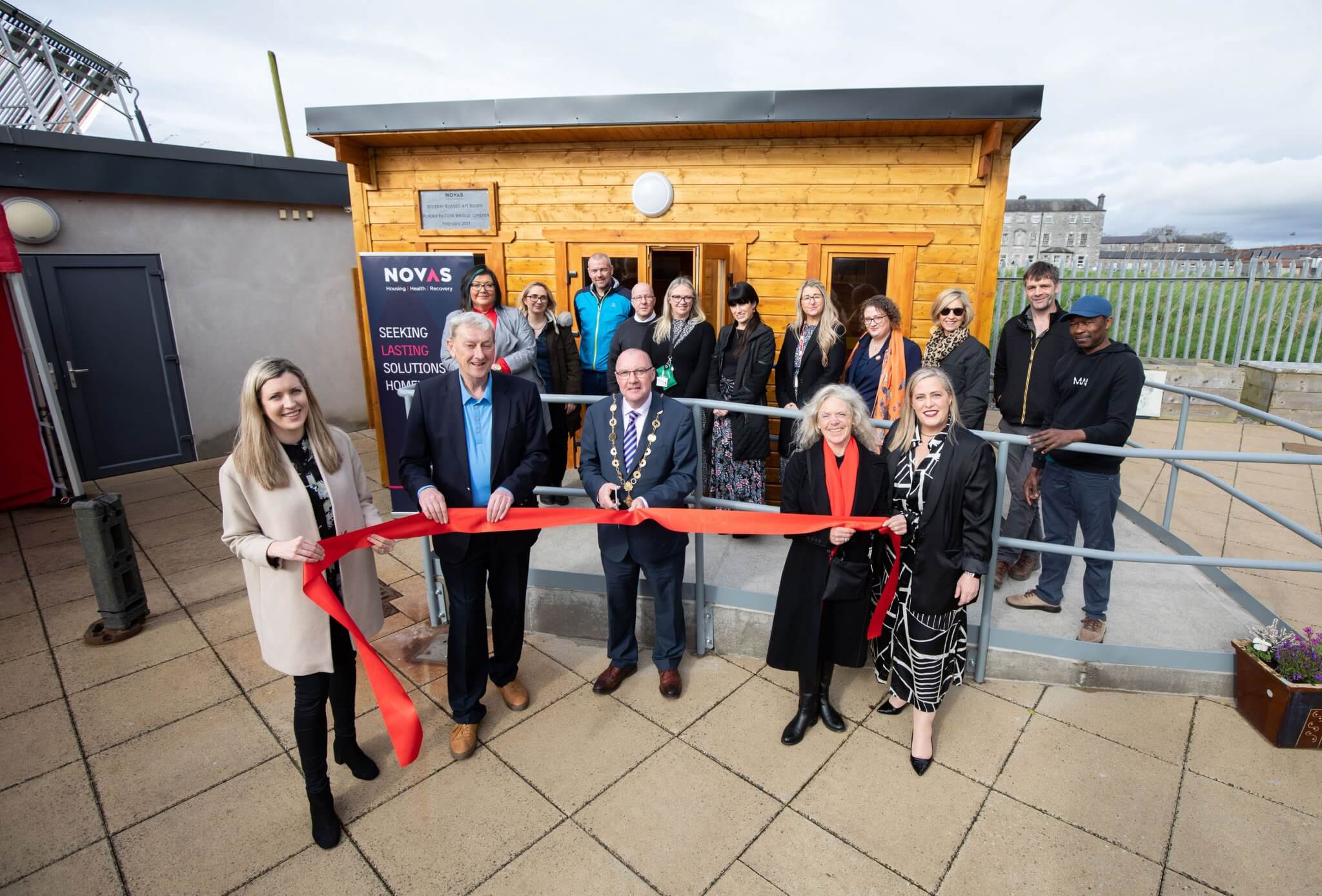 Novas Ireland and Cook Medical launch dedicated art therapy studio