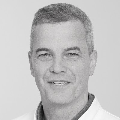 Portrait of Professor Tilo Kölbel.